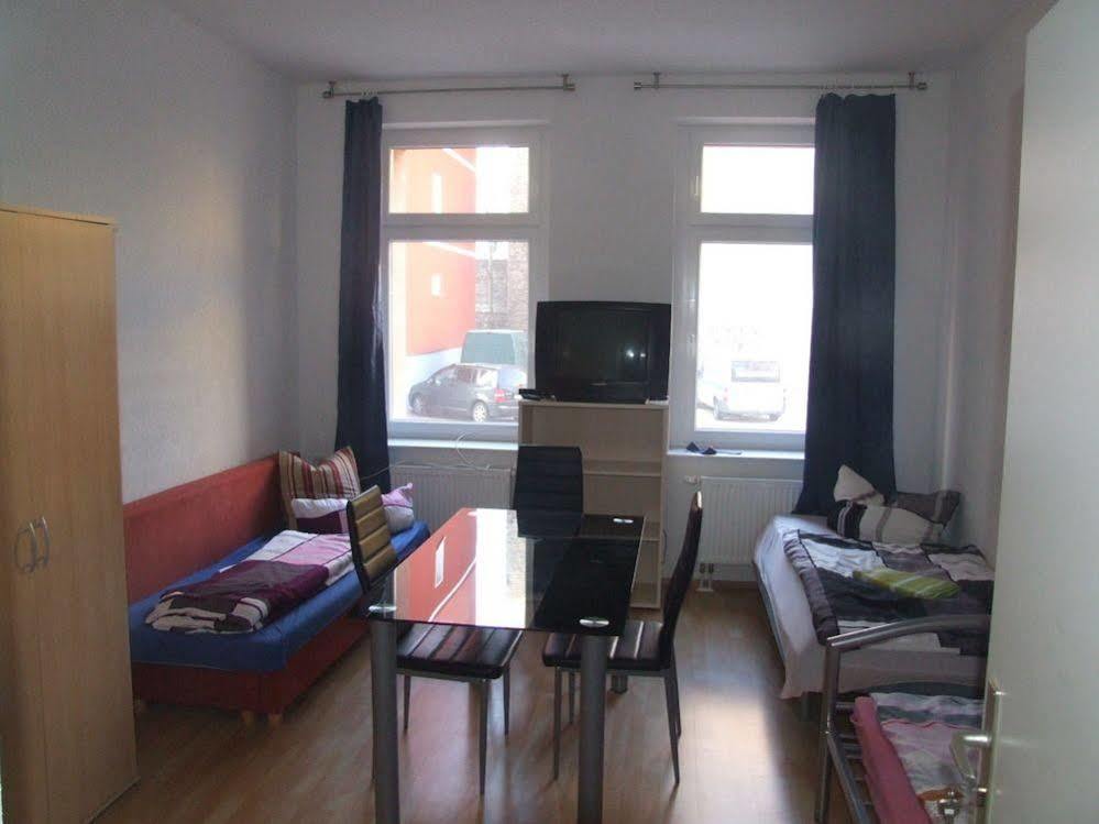 Hostel Im Medizinerviertel Halle  Eksteriør billede