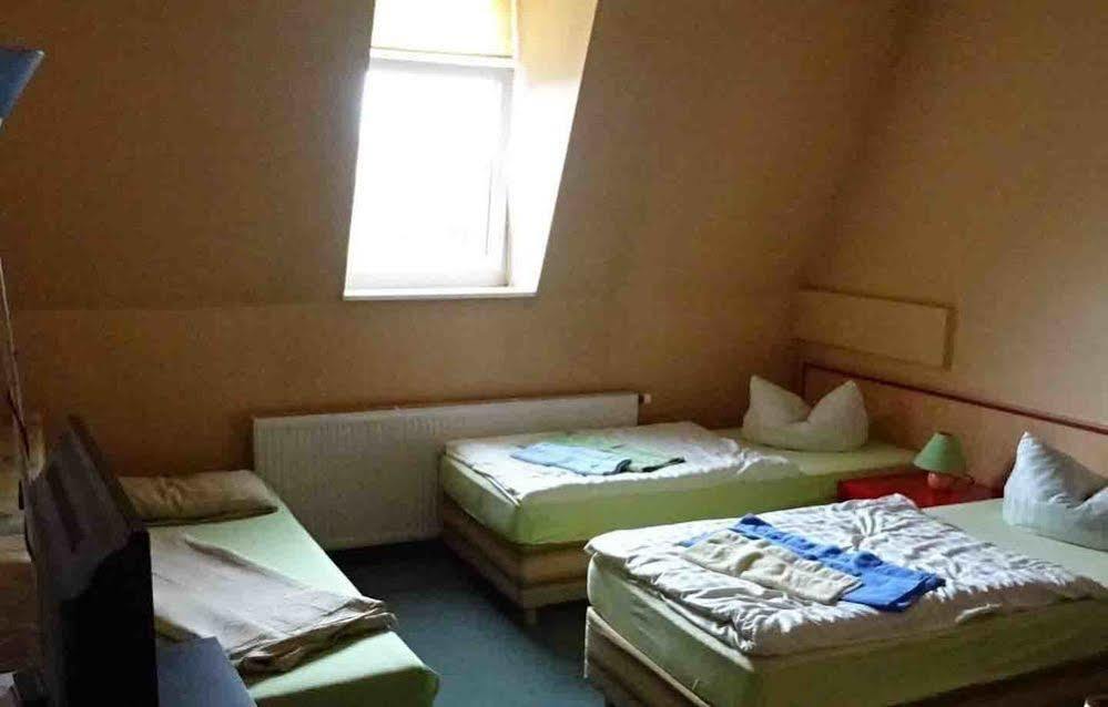 Hostel Im Medizinerviertel Halle  Eksteriør billede