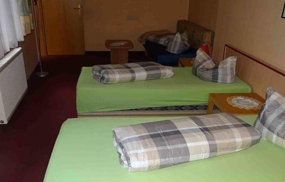 Hostel Im Medizinerviertel Halle  Eksteriør billede